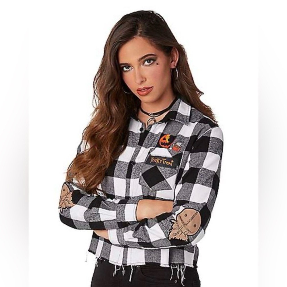 Spirit Halloween Trick r Treat Black and White Plaid Flannel Shirt